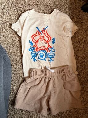 Target Kids Matching Set Cream Tee with Blue and Red Crab Graphic and Tan Shorts